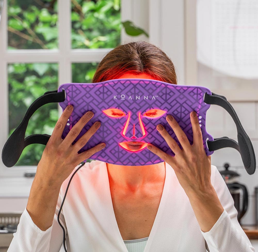 Koanna LED Lichttherapie Maske mit rotem Licht