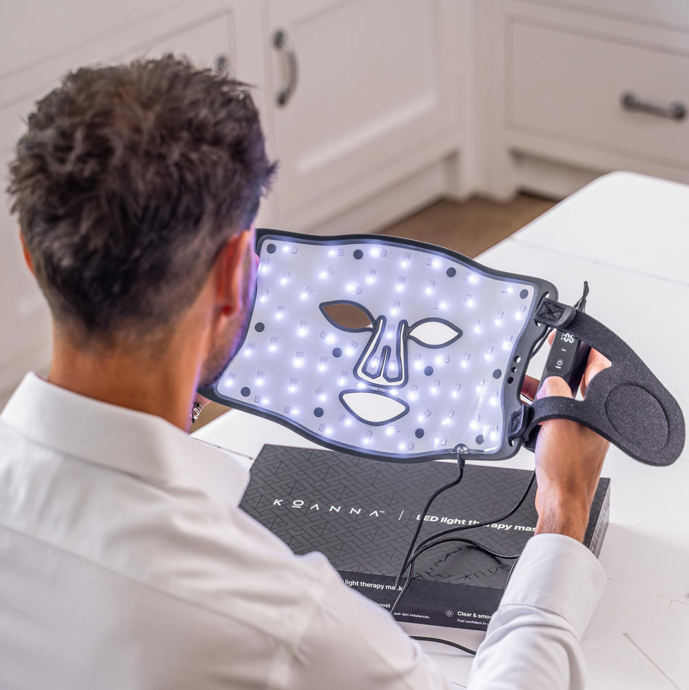 Koanna LED Lichttherapie Maske mit blauem Licht
