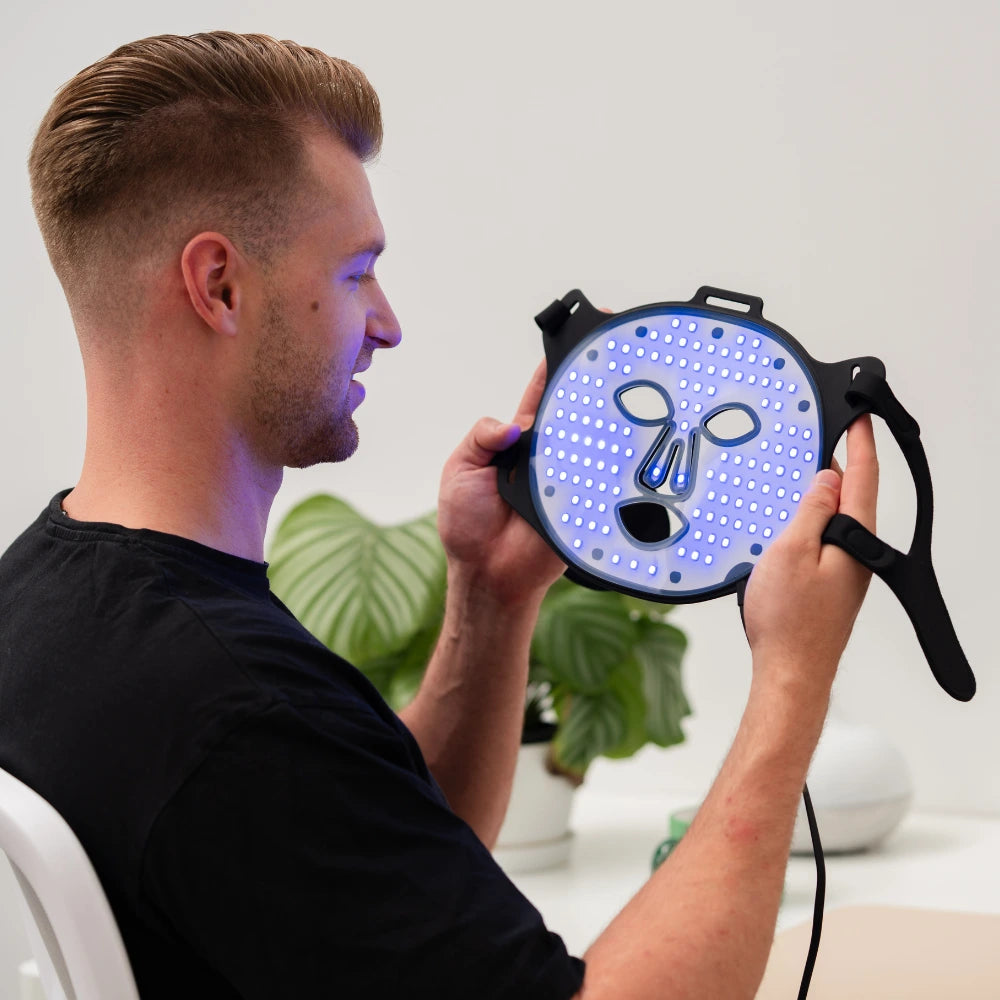Koanna® MultiGlo™ LED Lichttherapie-Maske