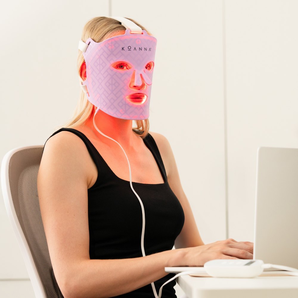 Koanna® MultiGlo™ LED Lichttherapie-Maske