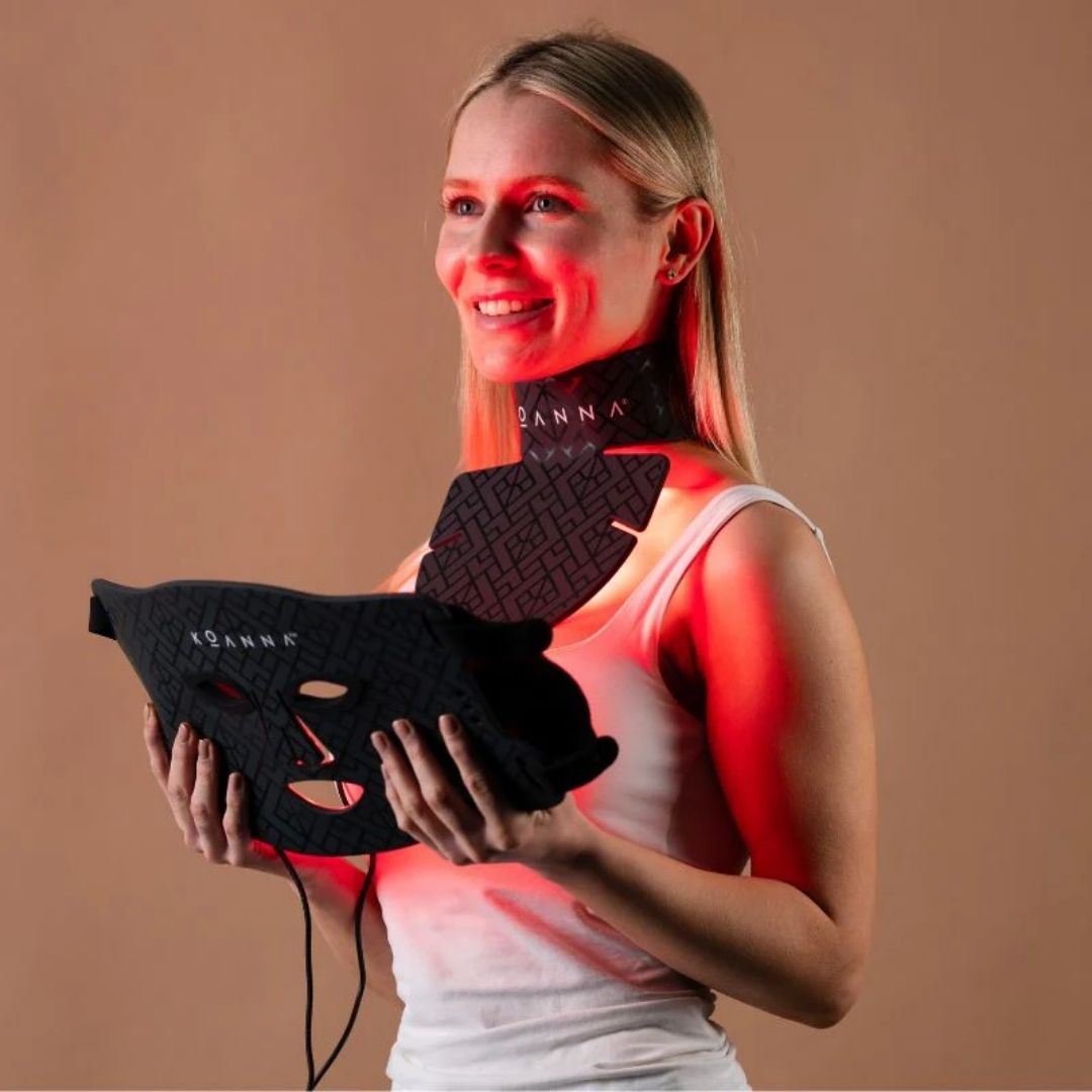 Koanna® Multiglo™ LED Gesichtsmaske + Dekolleté-Maske