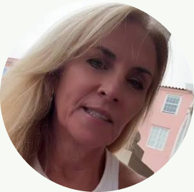 Claudia G.